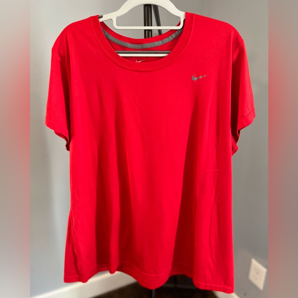 Nike drifit short sleeve shirt